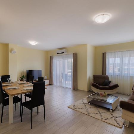 Apartman Maja Komarna Kültér fotó